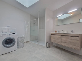 Location
Appartement neuf de standing meublé à 15 mn de Brest (loyer tout inclus)