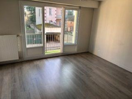 
                                                                                        Location
                                                                                         APPARTEMENT NON MEUBLE CENTRE VILLE