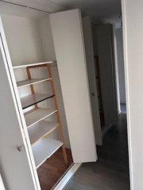 
                                                                                        Location
                                                                                         APPARTEMENT NON MEUBLE CENTRE VILLE