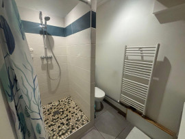 
                                                                                        Location
                                                                                         APPARTEMENT PLEIN CENTRE VILLE