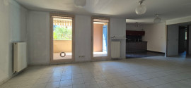 
                                                                                        Vente
                                                                                         Appartement PMR T3 de 85 m² + balcon + garage