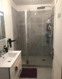 
                                                                                        Location
                                                                                         Appartement proche CHU 47m² meublé