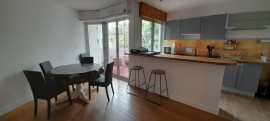 
                                                                                        Location
                                                                                         Appartement proche fac de pharma
