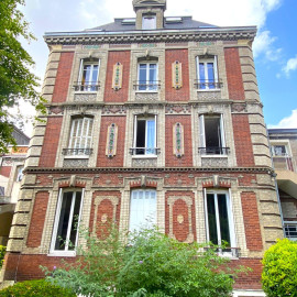 
                                                                                        Location
                                                                                         Appartement proche gare/quartier Jouvenet au calme