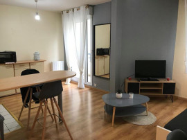 
                                                                                        Location
                                                                                         Appartement proche IUT