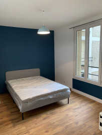 
                                                                                        Location
                                                                                         Appartement refait à neuf & entièrement équipé