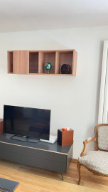 
                                                                                        Location
                                                                                         Appartement refait à neuf et épuré (loyer tout inclus)
