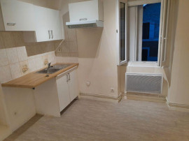 
                                                                                        Location
                                                                                         Appartement refait à neuf loyer