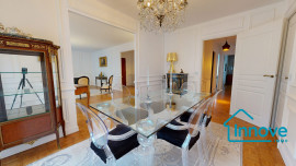 
                                                                                        Vente
                                                                                         Appartement rénové résidence de standing - Versailles Montreu
