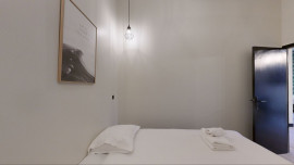 
                                                                                        Location
                                                                                         Appartement rue Claude Decaen, Paris (loyer tout inclus)