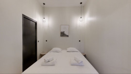 
                                                                                        Location
                                                                                         Appartement rue Claude Decaen, Paris (loyer tout inclus)