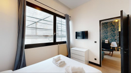 
                                                                                        Location
                                                                                         Appartement rue Claude Decaen, Paris (loyer tout inclus)