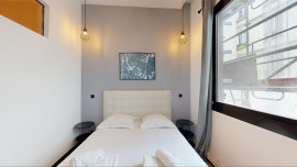 
                                                                                        Location
                                                                                         Appartement rue Claude Decaen, Paris (loyer tout inclus)