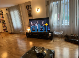 Vente
Appartement rue des Dames