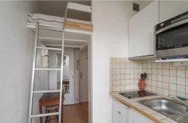 
                                                                                        Location
                                                                                         Appartement sous les toits de Paris