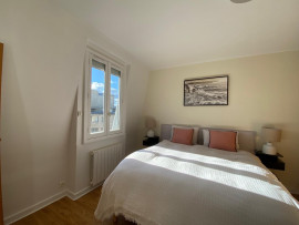 
                                                                                        Location
                                                                                         Appartement spacieux de 2 Chambres avec équipements modernes dans un emplacement de choix, Neuilly sur Seine (loyer tout inclus)