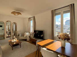 
                                                                                        Location
                                                                                         Appartement spacieux de 2 Chambres avec équipements modernes dans un emplacement de choix, Neuilly sur Seine (loyer tout inclus)