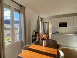
                                                                                        Location
                                                                                         Appartement spacieux de 2 Chambres avec équipements modernes dans un emplacement de choix, Neuilly sur Seine (loyer tout inclus)
