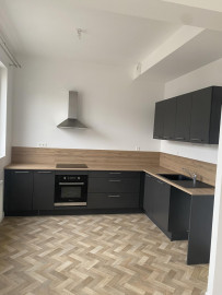 
                                                                                        Location
                                                                                         Appartement spacieux et lumineux proche gare