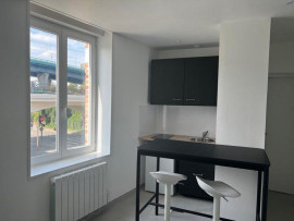
                                                                                        Location
                                                                                         Appartement, Studio meublé