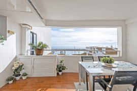 
                                                                                        Vente
                                                                                         Appartement sur la Marina de Puerto Banus