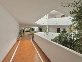 
                                                                                        Vente
                                                                                         Appartement sur la Marina de Puerto Banus