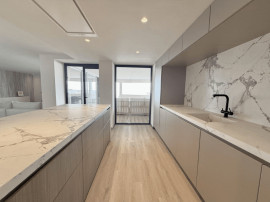 
                                                                                        Vente
                                                                                         Appartement sur la Marina de Puerto Banus