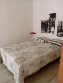 Location
Appartement sur tres grande cour dans l un des meilleurs quartiers de Paris (loyer tout inclus)