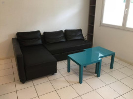 
                                                                                        Location
                                                                                         Appartement T1 32 m2 meublé + parking Chartrons