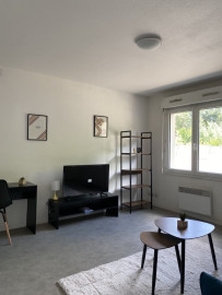
                                                                                        Vente
                                                                                         Appartement T1 meublé vendu loué en location meublé