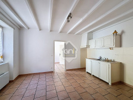 
                                                                                        Location
                                                                                         Appartement T2 - 1er étage - n°7