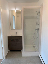 
                                                                                        Location
                                                                                         Appartement T2, 2 pièces de 34 m2 non meublé