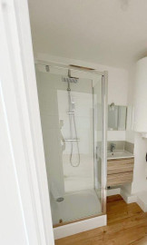 
                                                                                        Location
                                                                                         Appartement T2 - 27m2- Entiérement rénové - Proche