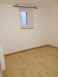 
                                                                                        Location
                                                                                         Appartement T2 37 m²