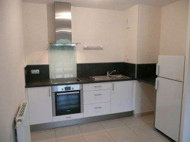
                                                                                        Location
                                                                                         Appartement T2 (42m2) non meublé dans résidence