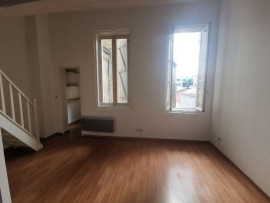 
                                                                                        Location
                                                                                         Appartement T2