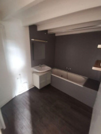 
                                                                                        Location
                                                                                         Appartement T2