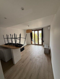
                                                                                        Location
                                                                                         Appartement t2 à louer