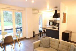 
                                                                                        Location
                                                                                         Appartement T2 avec jardin en pleine ville !