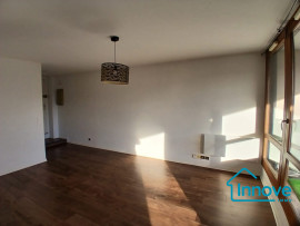 
                                                                                        Location
                                                                                         Appartement T2 avec terrasse Quartier du lac Grande Ile