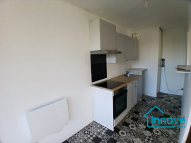 
                                                                                        Location
                                                                                         Appartement T2 avec terrasse Quartier du lac Grande Ile
