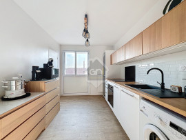 
                                                                                        Location
                                                                                         Appartement T2 - Balcon