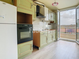 
                                                                                        Vente
                                                                                         APPARTEMENT T2 DERNIER ETAGE AVEC ASCENSEUR BALCON ET GARAGE