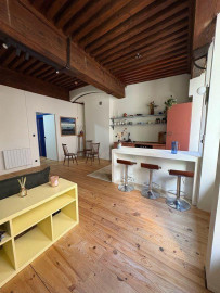 
                                                                                        Location
                                                                                         Appartement T2 hyper centre