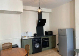 
                                                                                        Location
                                                                                         Appartement T2 lumineux, meublé - ORLEANS CENTRE