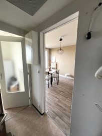 
                                                                                        Location
                                                                                         Appartement T2 meublé 42 m2 - Les Maillets Le Mans