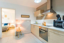 
                                                                                        Location
                                                                                         Appartement T2 meublé, climatisé, rénové, 32m2