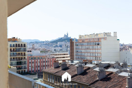 
                                                                                        Location
                                                                                         Appartement T2 meuble en Rooftop, à la Joliette