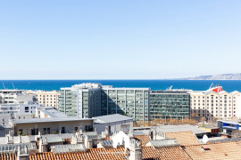 
                                                                                        Location
                                                                                         Appartement T2 meuble en Rooftop, à la Joliette