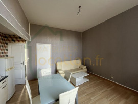 
                                                                                        Location
                                                                                         Appartement T2 meublé, proche centre